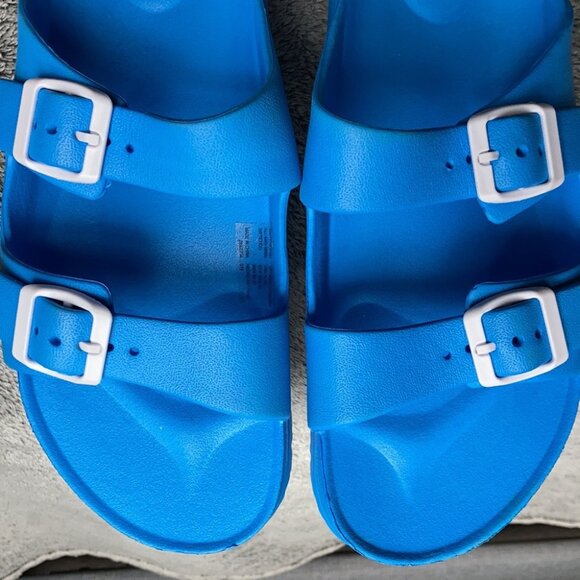 Slides - Picture 8 of 8